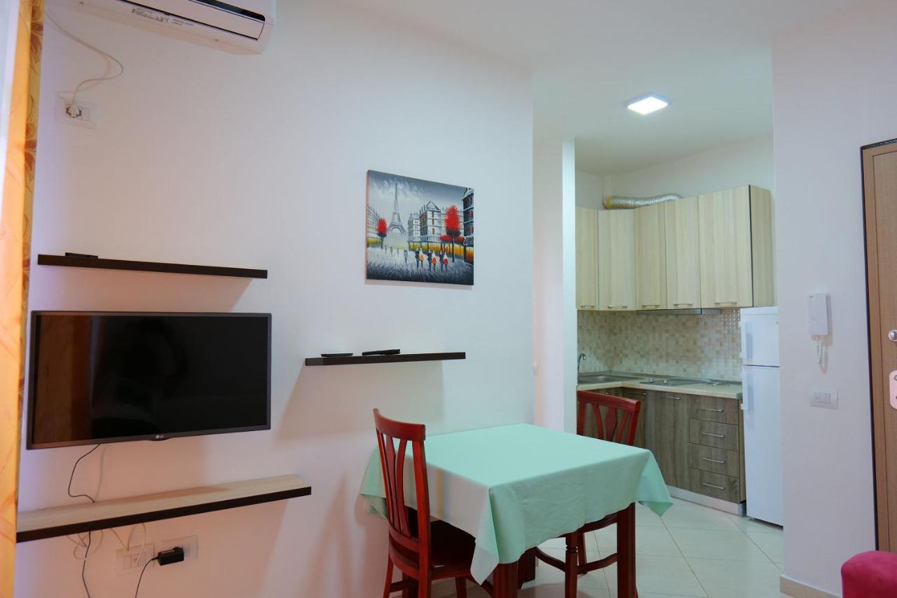 Apartament Almare *