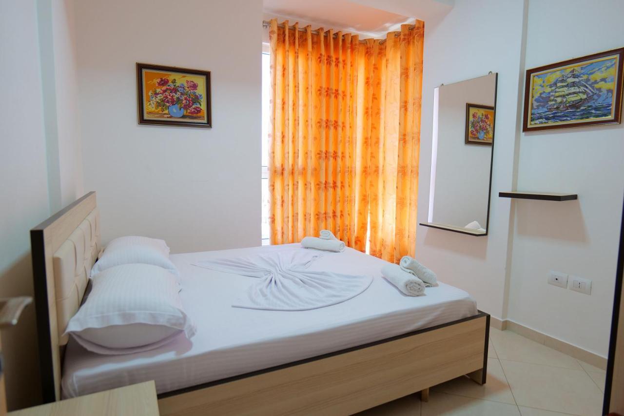 Apartament Almare *